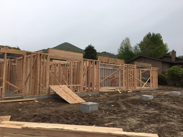 framing of walk out basement in new home build
